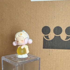 Skull panda pop bean